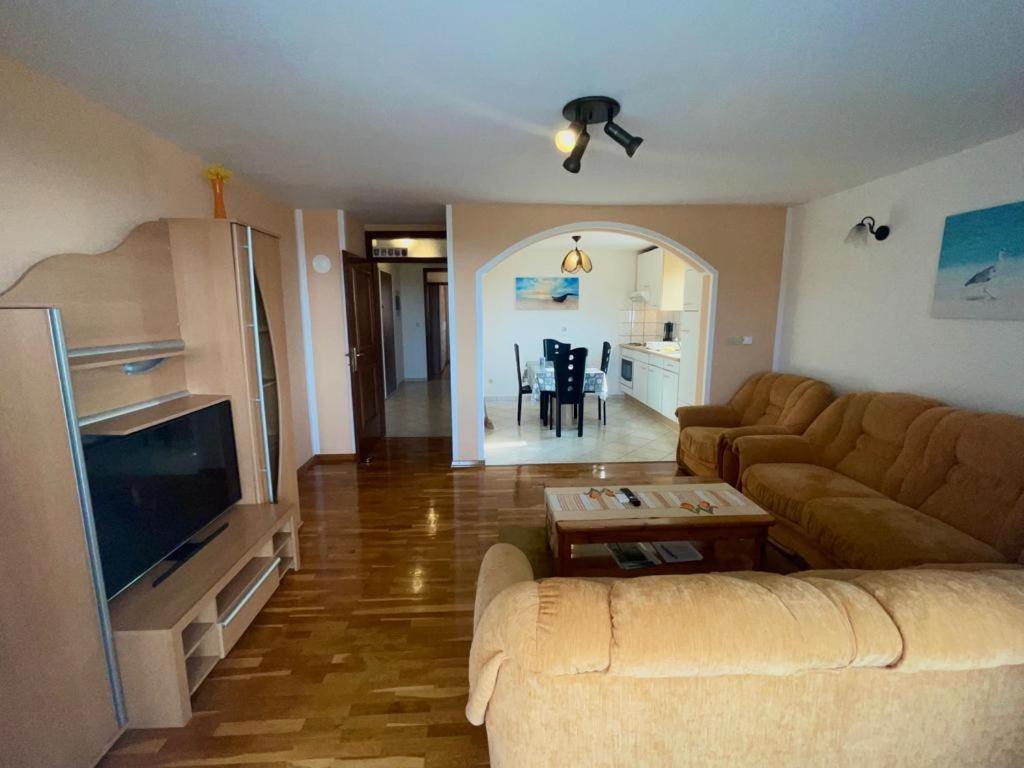Apartmani Krajnovic ฟาชานา ภายนอก รูปภาพ
